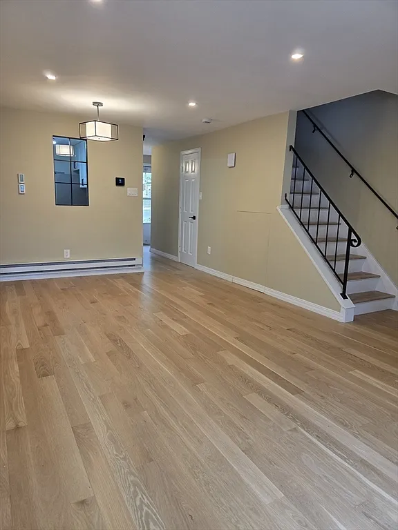 2 bed, 1.5 bath, 960 sqft, $2,900 — Photo 3