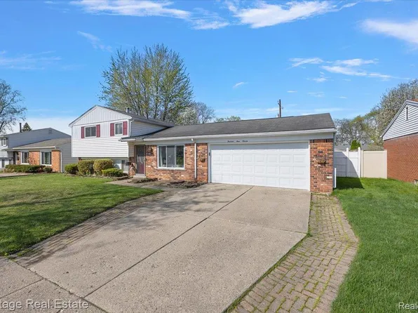 14411 Harrison St, Livonia, MI 48154