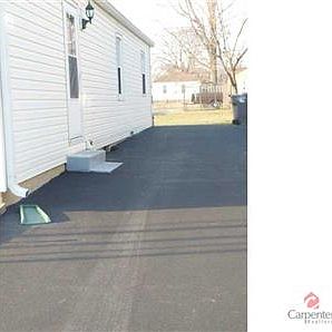 3rd image of 2334 E Legrande Ave