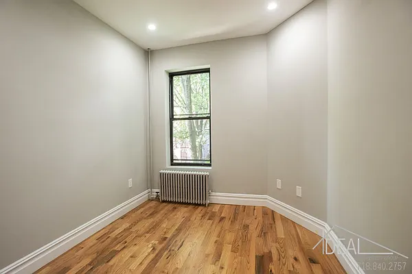 Rented by Ideal Properties Group | media 4