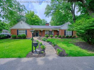 1350 Morningside Dr, Charleston, WV 25314