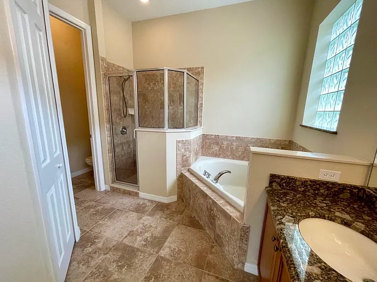 538 Newhall Ln — Photo 36