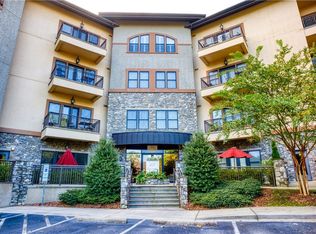 350 E Allen St APT 301, Hendersonville, NC 28792