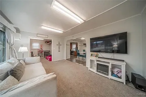 5422 W Genesee St — Photo 4
