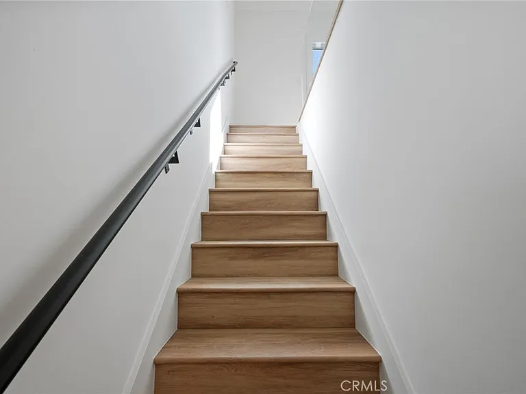 6108 Sadring Ave — Photo 44