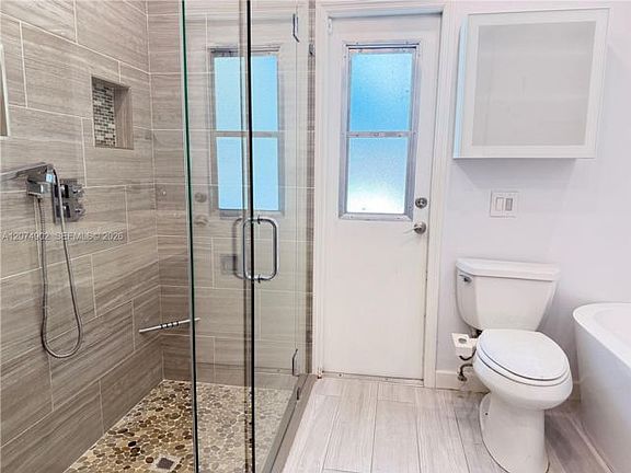 4th image of 20888 Sugarloaf Ln #20888