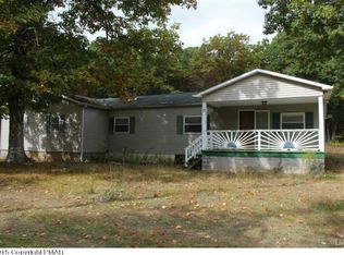 13 Chestnut Ln, White Haven, PA 18661