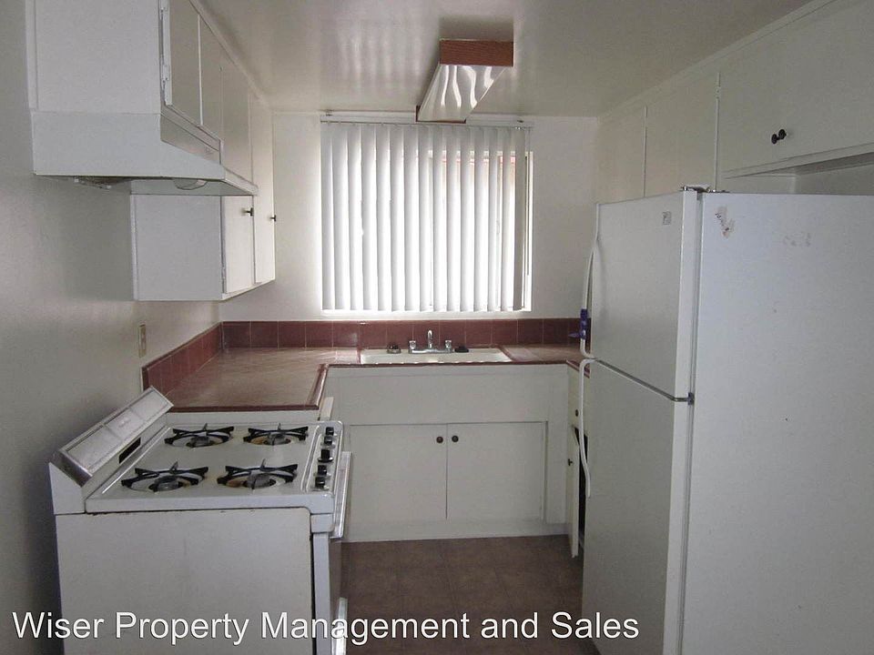 2nd image of 727 N F St APT F