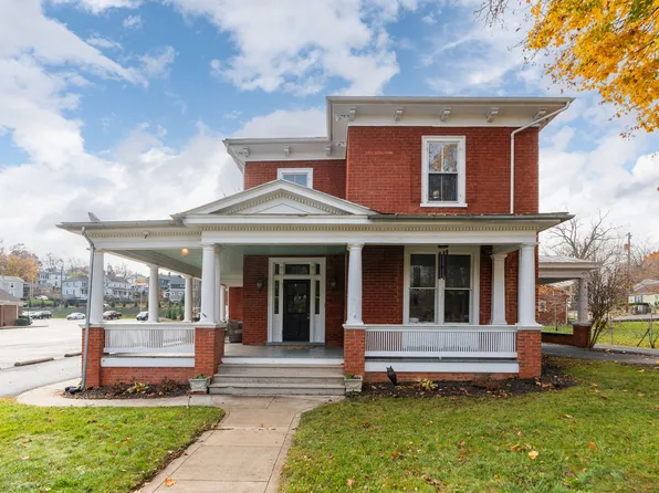 1048 W Beverley St APT 3, Staunton, VA 24401