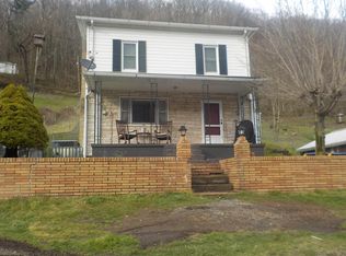 26 Teter Aly, Hendricks, WV 26271