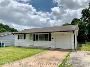 1654 E Dale St, Springfield, MO 65803