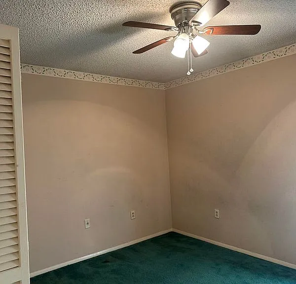 2208 Sprucewood Dr — Photo 2