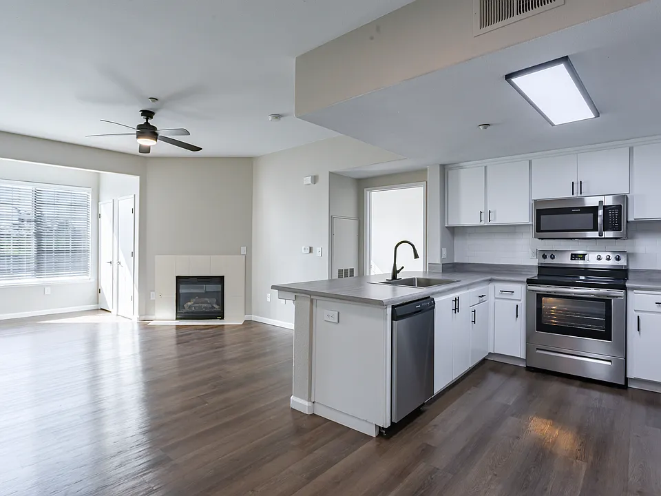 Luxe West - 1 Bedroom, 1 Bath w/Sunroom
