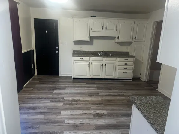 181 Center St, Buffalo, NY 14218