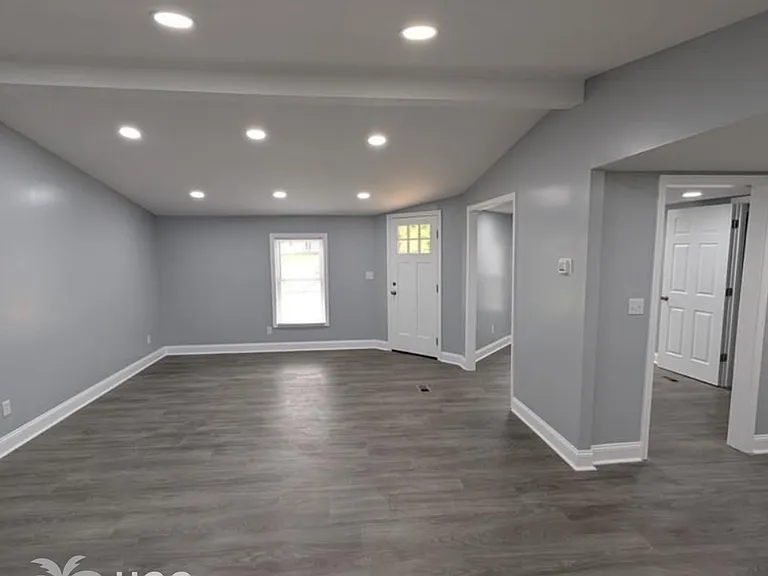 344 Wilshire Dr — Photo 23
