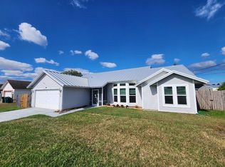 733 SW Acapulco Ter, Port Saint Lucie, FL 34953