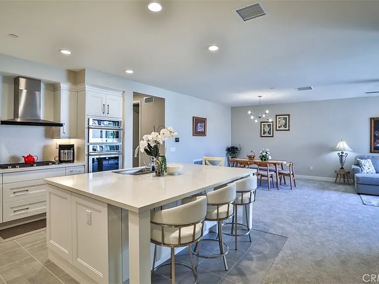 3318 Doheny Way — Photo 46
