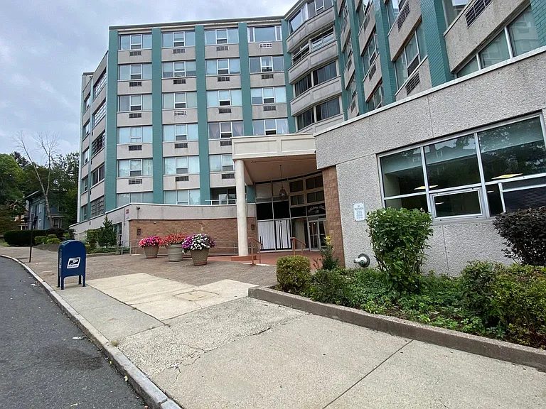 101 Mulberry St #220 — Photo 8