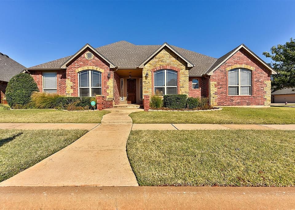 1st image of 15405 Hickory Bend Ln