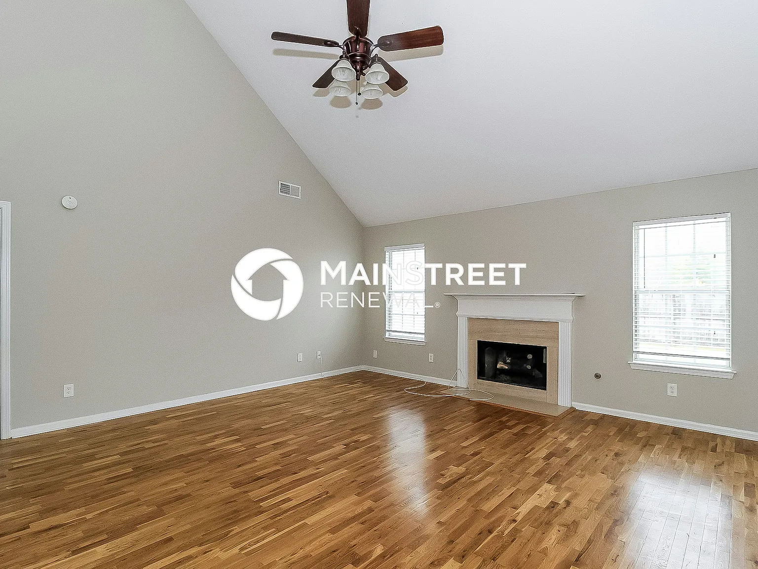 3352 Hershey Dr — Photo 3