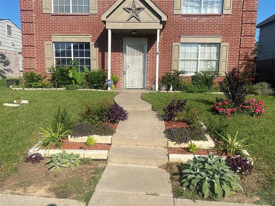 1st image of 1028 Brae Loch Dr
