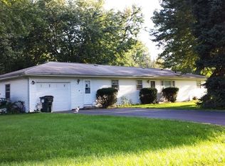 1777 Plainview St, Decatur, IL 62526