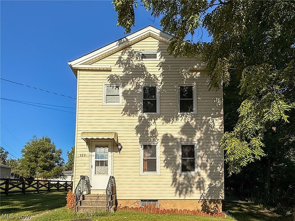 1st image of 323 S Huntington St