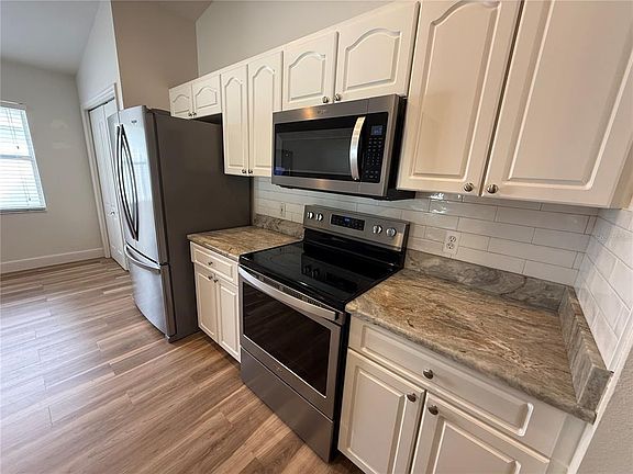 3rd image of 856 Rocky Mountain Ct
