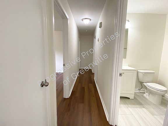 5th image of 49 Maxie Ave