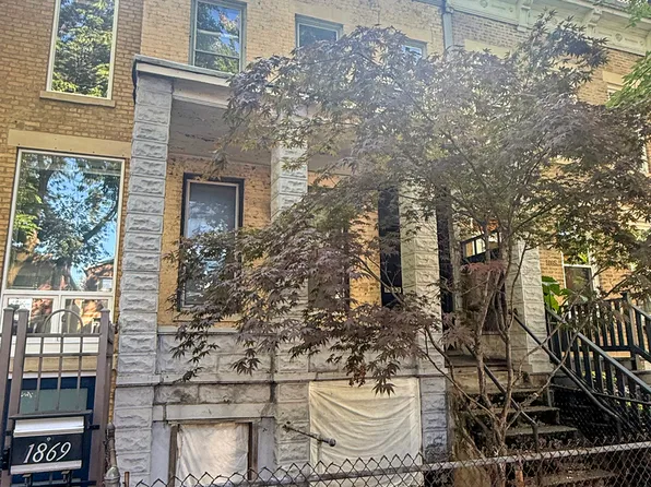 1867 N Leavitt St, Chicago, IL 60647