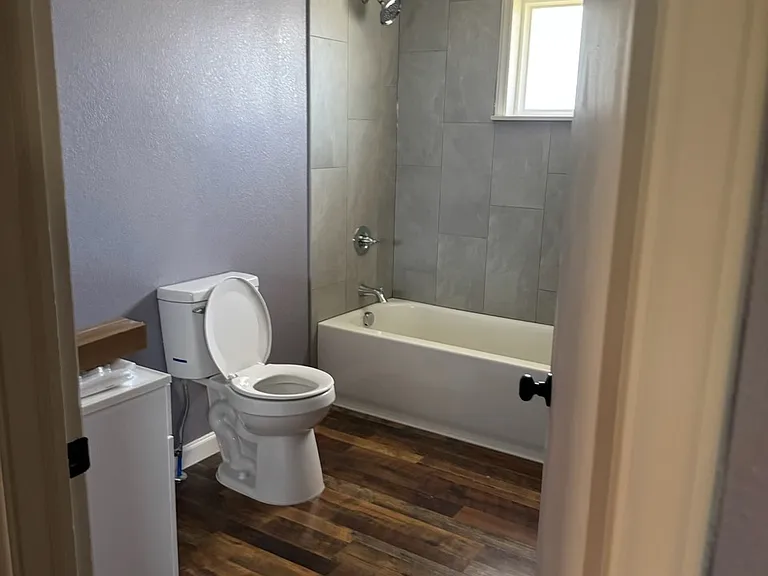 116 Cole St — Photo 6