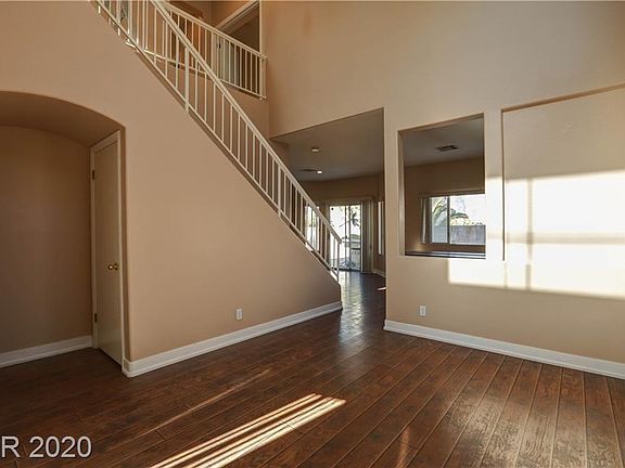 4th image of 964 Meadow Bridge Ave
