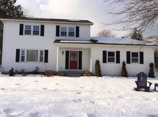 19 Grantwood Rd, Delmar, NY 12054