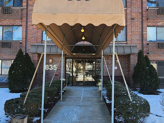 2nd image of 835 Pearson St APT 102
