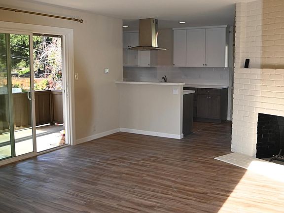 3rd image of 130 Coleridge Ave