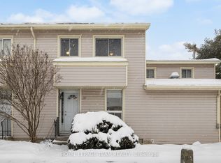 35 Malvern Dr, Ottawa, ON K2J 1M8