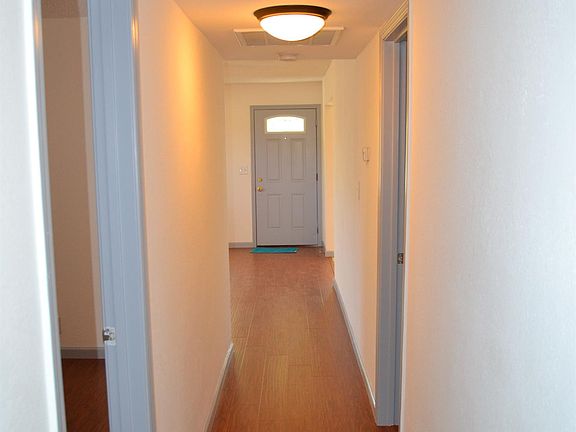 4th image of 2711 50th Ave
