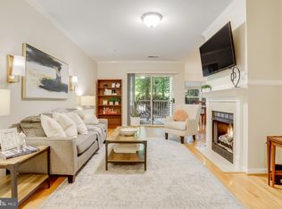 7011 Falls Reach Dr APT 113, Falls Church, VA 22043