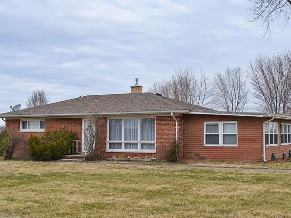 29243 Poplar Rd, Centralia, IL 62801