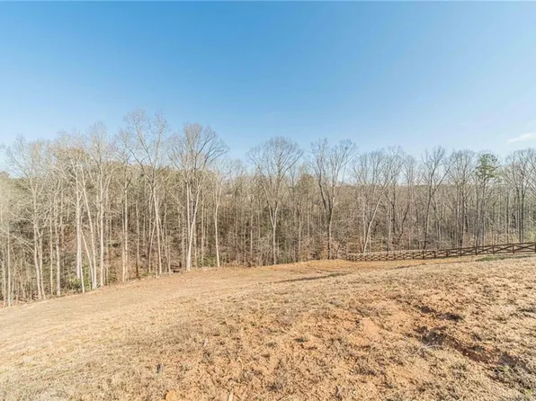1544 Ridgewood Ct, Monroe, GA 30656