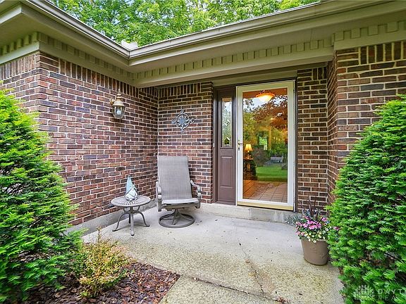 2nd image of 2954 Stauffer Dr