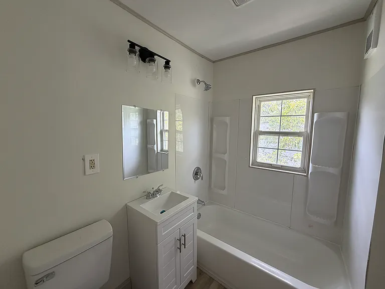 2201 E Riverside Dr #2201 — Photo 16
