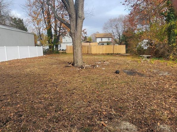 108 E Pacific Ave #3, Minotola, NJ 08341