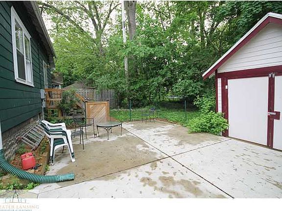 2nd image of 124 E Burcham Dr
