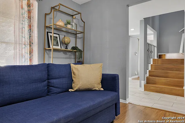 103 Shalimar Dr — Photo 33