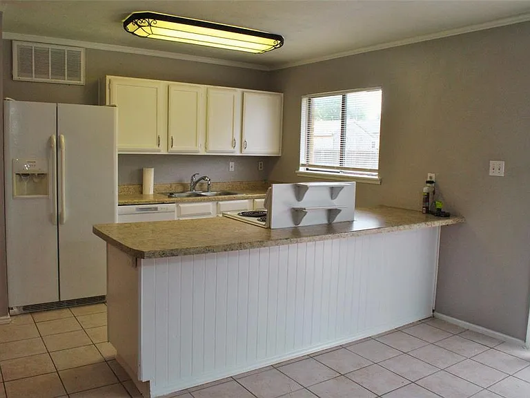 5528 Adams Dr — Photo 3