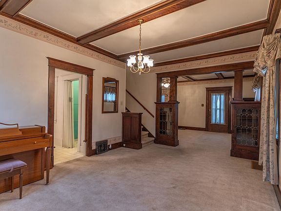 5th image of 911 W Reed St