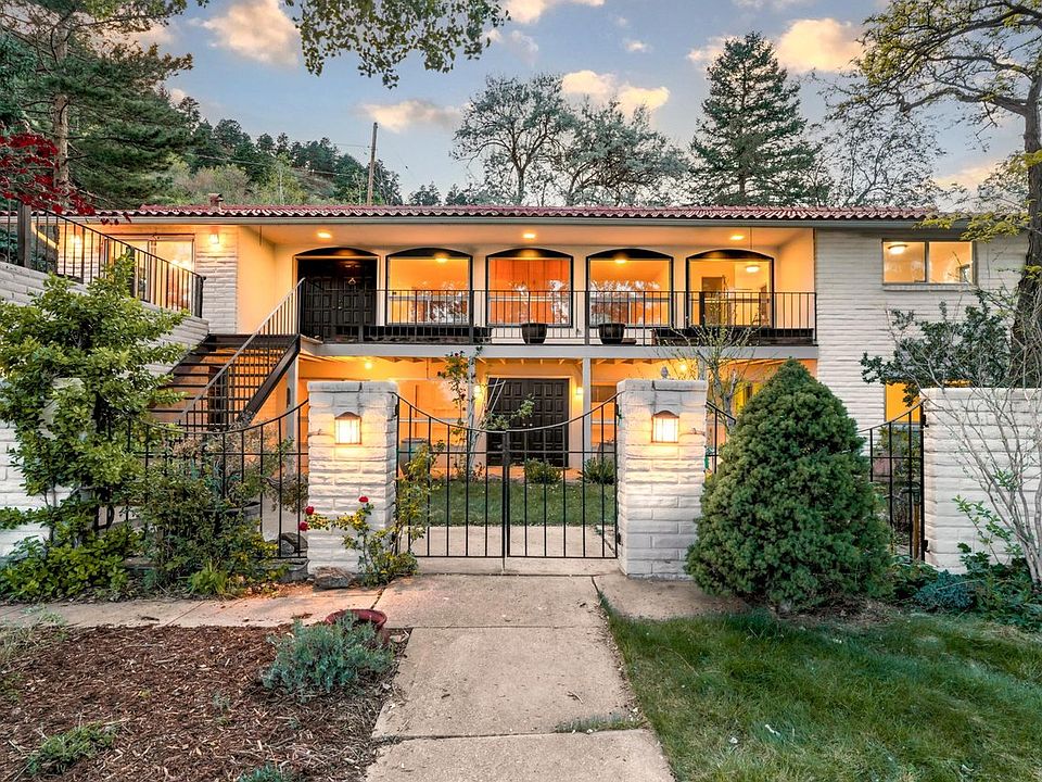 1st image of 410 College Ave