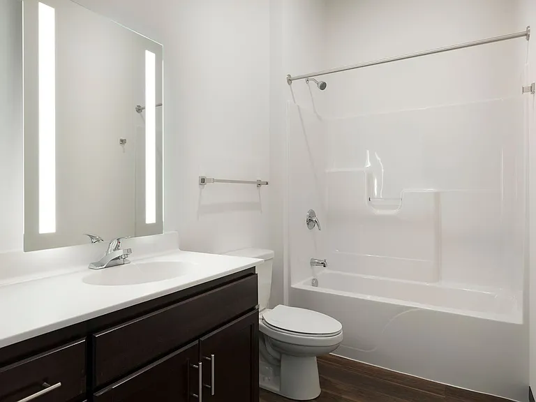 Blaise Apartments — Photo 32