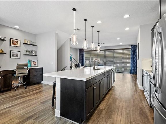 2nd image of 619 Windward Cir S #619